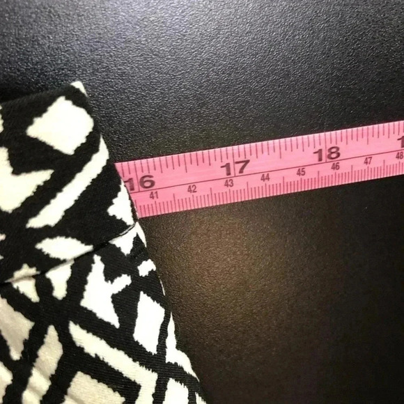 Mario Serrani Tummy Control Shorts, black white pattern - 4 - Picture 4 of 7